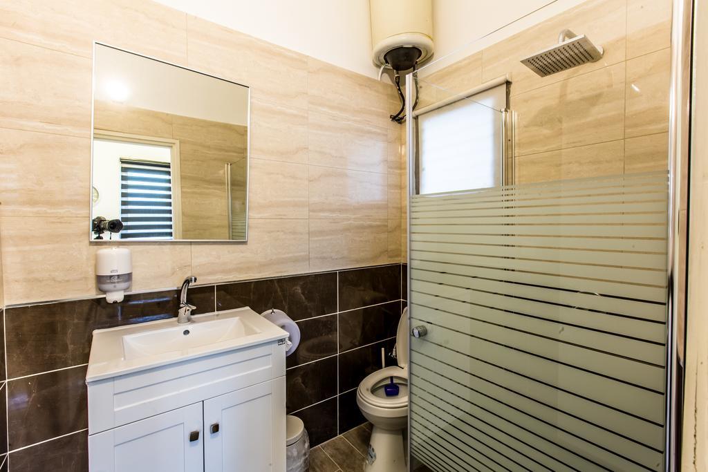 Sunset Beach Apartments Tel Aviv Exterior photo